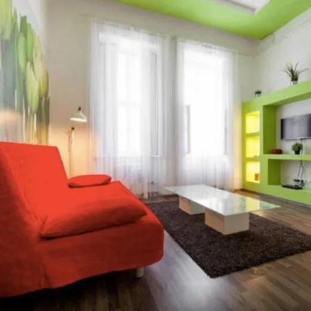 Budget By Hi5-kiraly 99 * Budapest